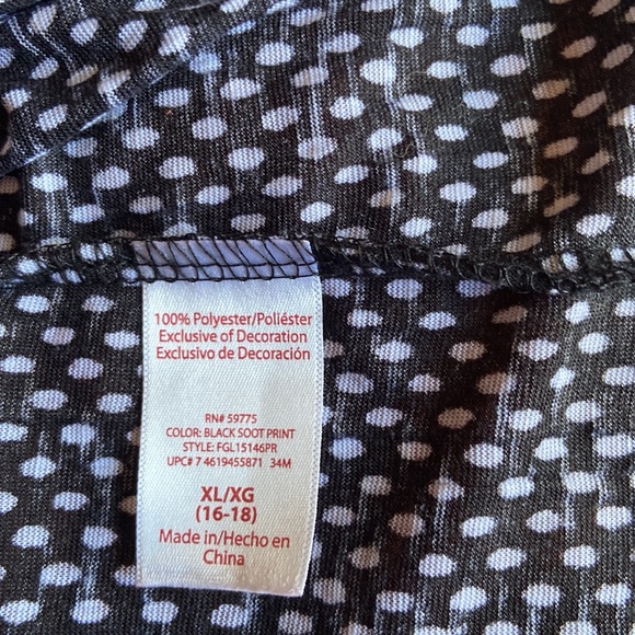 Black and White Blouse 3/4 Sleeves Size XL (16-18) - Picture 11 of 12